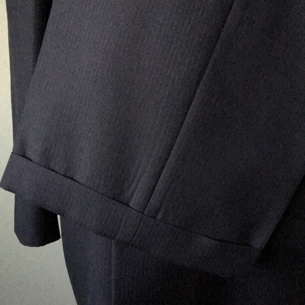 Issimo Italian Suit - Picture 8 of 8